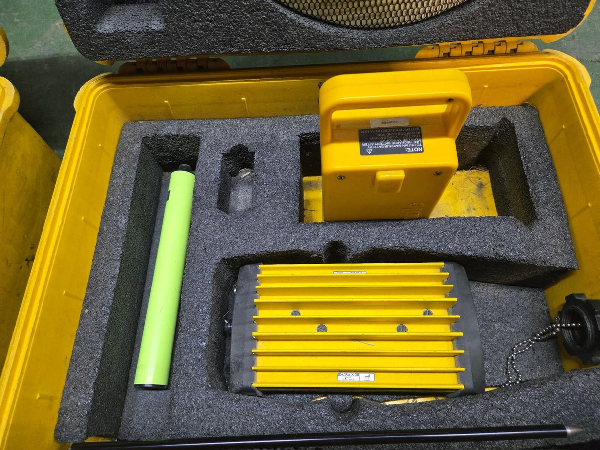 TRIMBLE 5700 TRIMMARK 3 5800 GPS Rover 45145-44 40406-00 41249-00 46000-44
