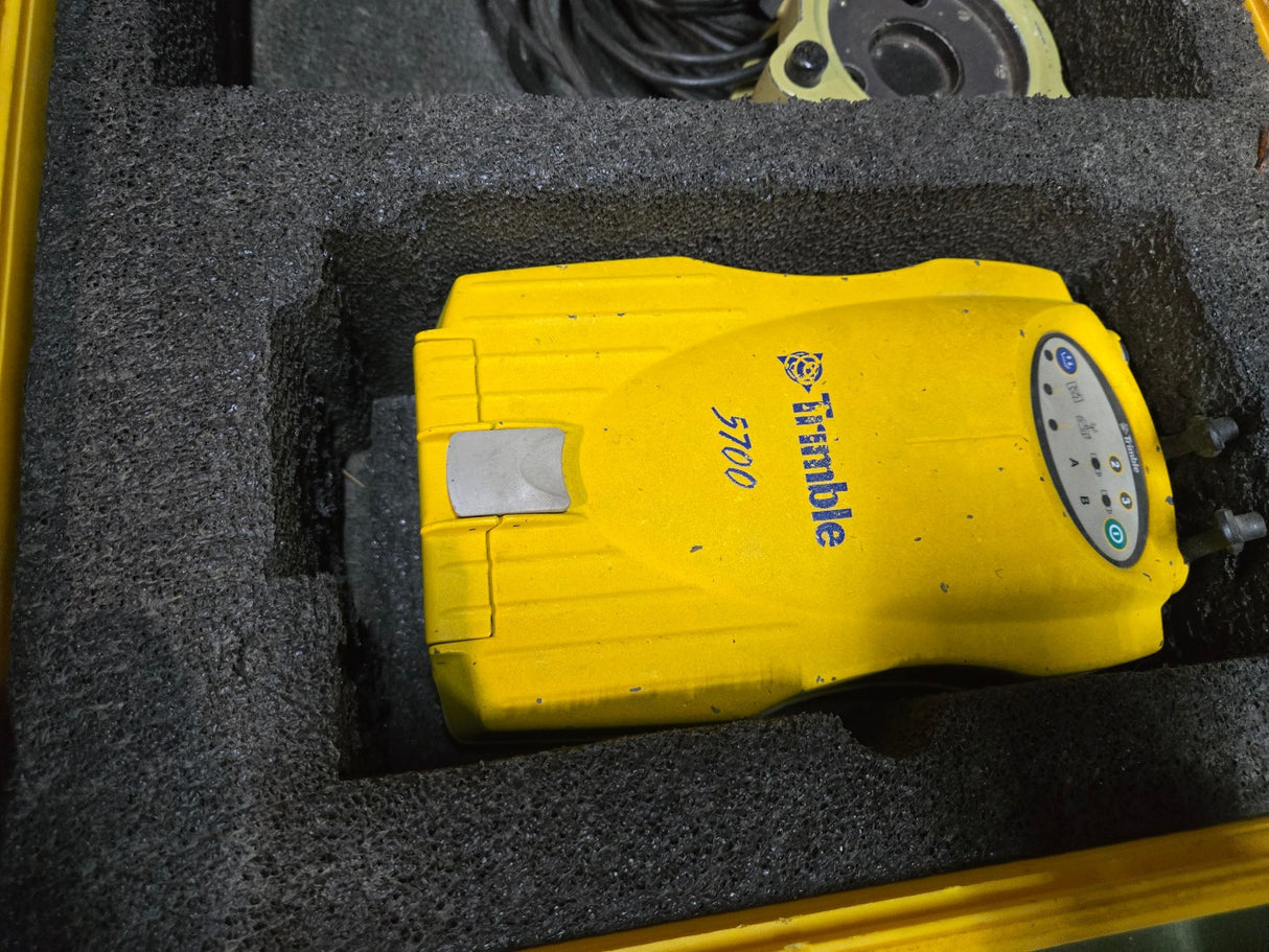 TRIMBLE 5700 TRIMMARK 3 5800 GPS Rover 45145-44 40406-00 41249-00 46000-44