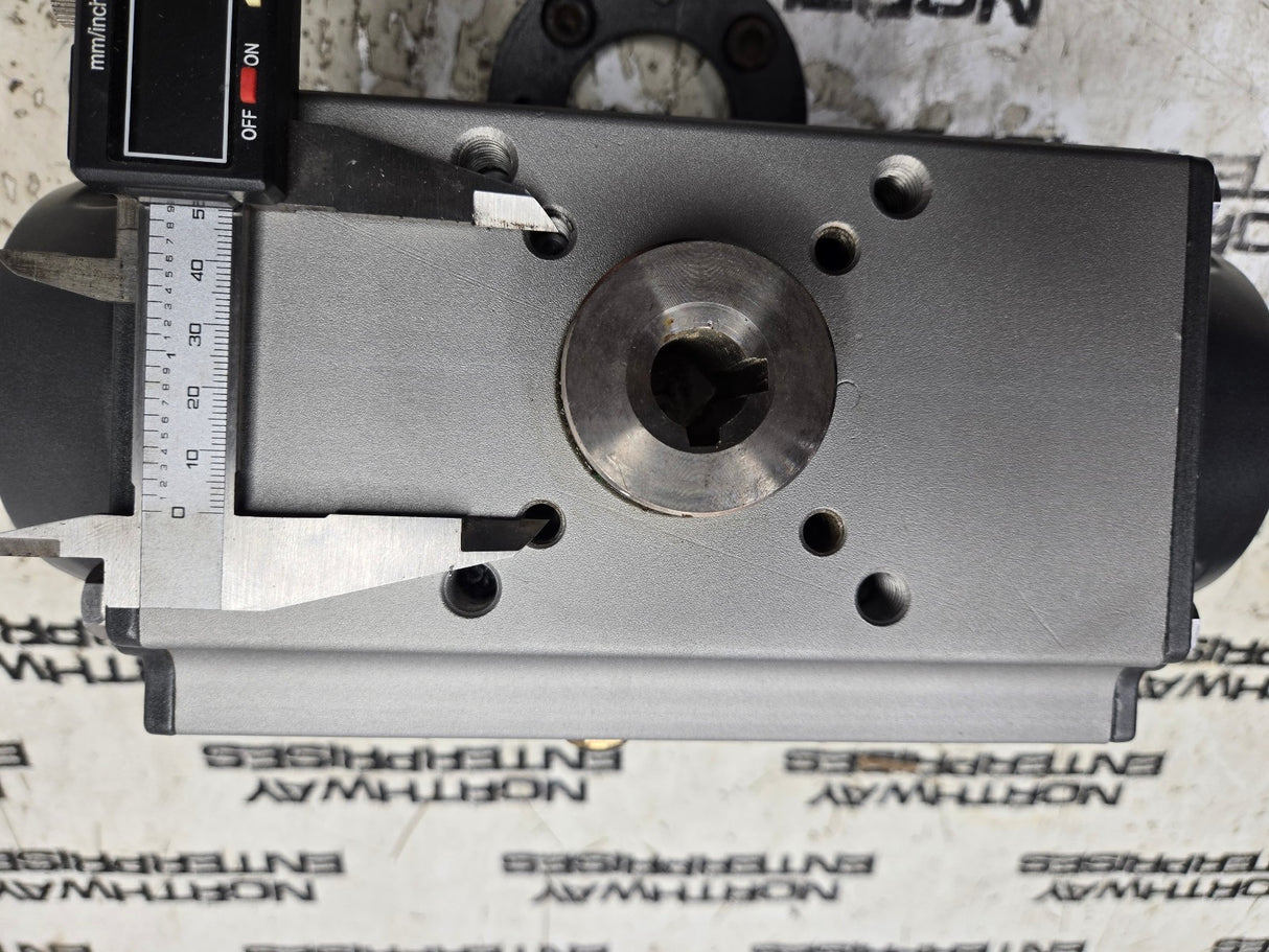NEW AT100 AT-100 PNEUMATIC VALVE ACTUATOR