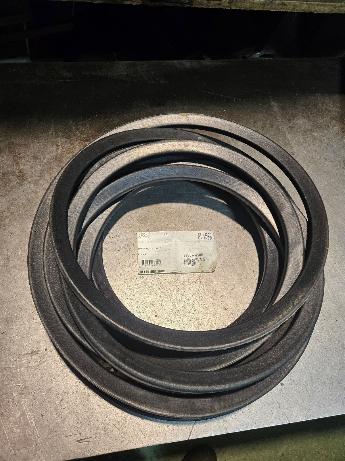 NEW 8V4500 9336-4500 GATES SUPER HC-VBELT