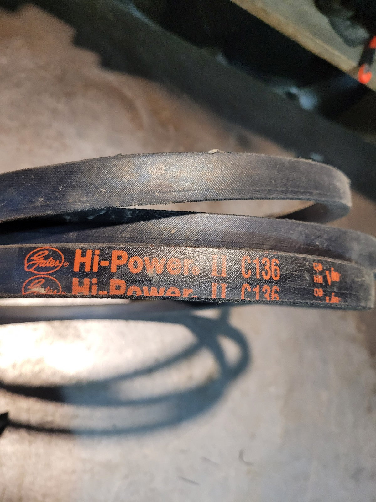 NEW C136 GATES BELT 7/8 in Top Width, 1 Strand, 140 in OD