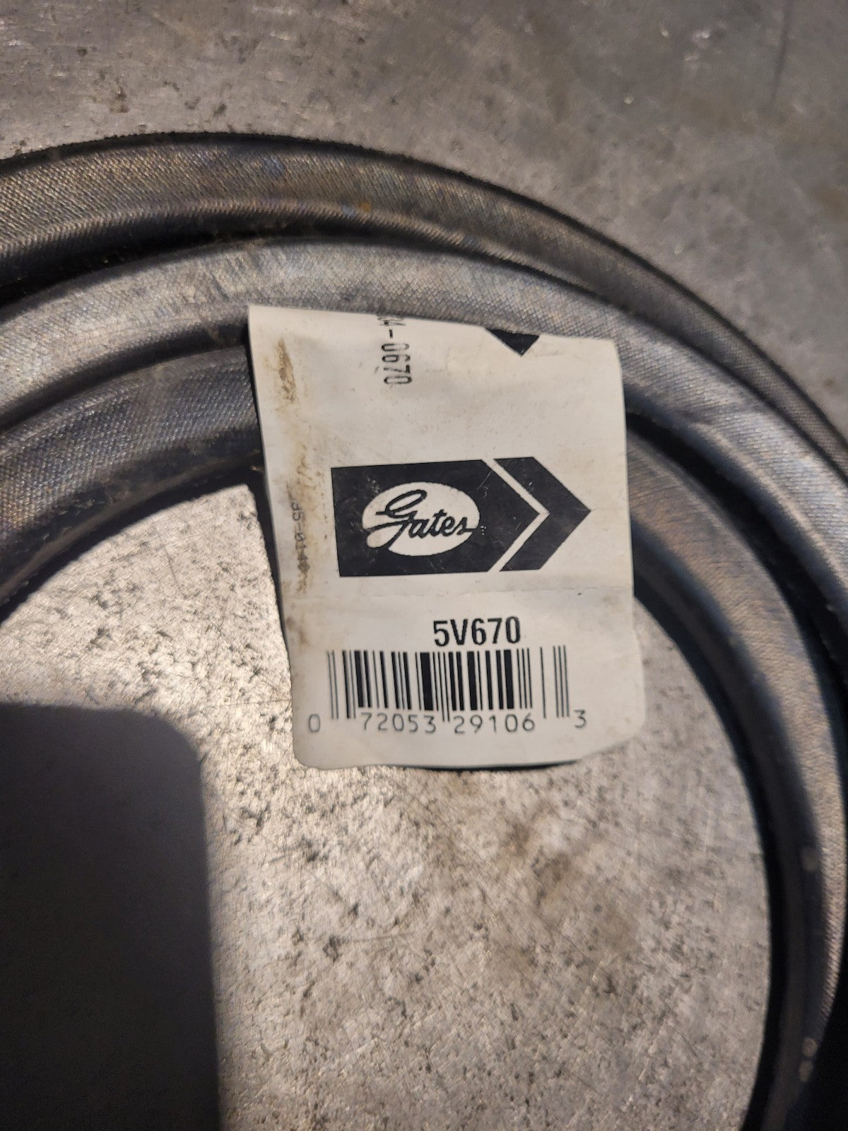 New 5V670 GATES BELT 5/8 in Top Width, 1 Strand, 67 in OD