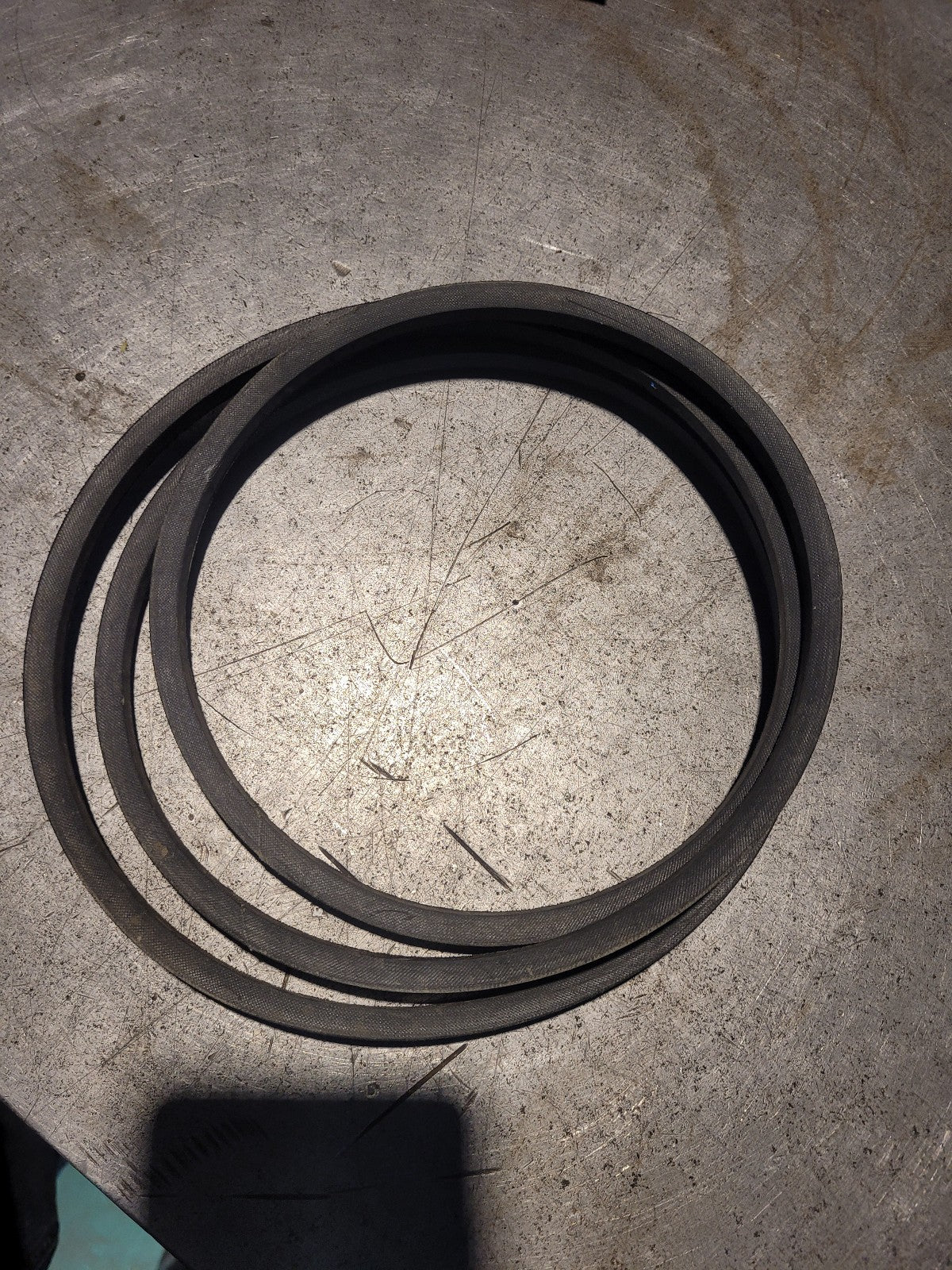 LOT OF 5 BELTS New A74 (4L760) GATES BELT 1/2 in Top Width, 1 Strand, 76 in OD