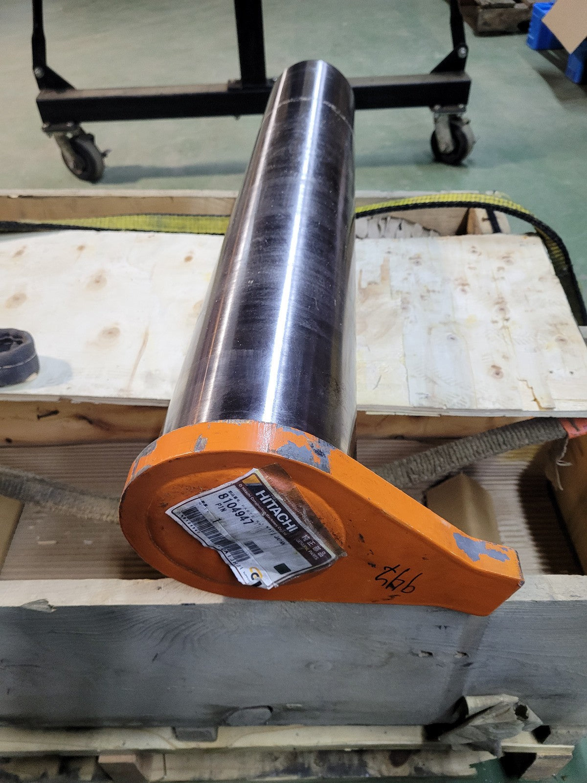 8104947 HITACHI PIN
