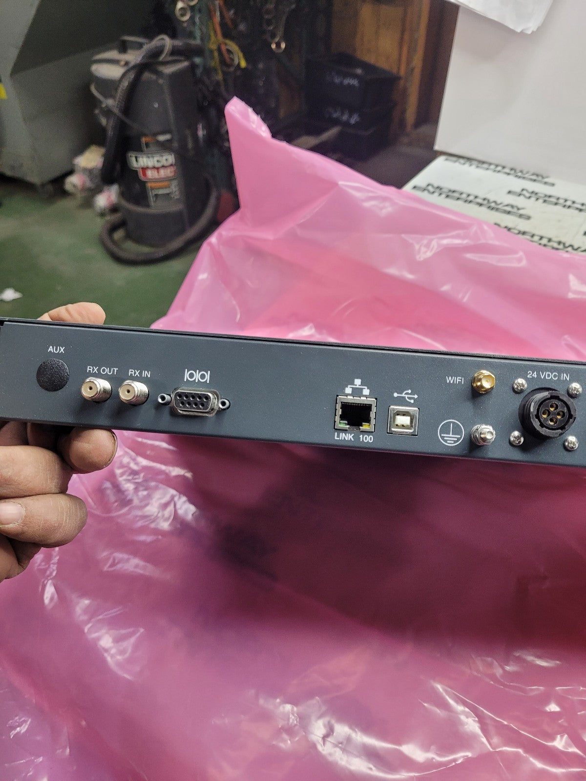 iNetVu 2318E29591 6862 box C7715B 7715 Antenna Controller