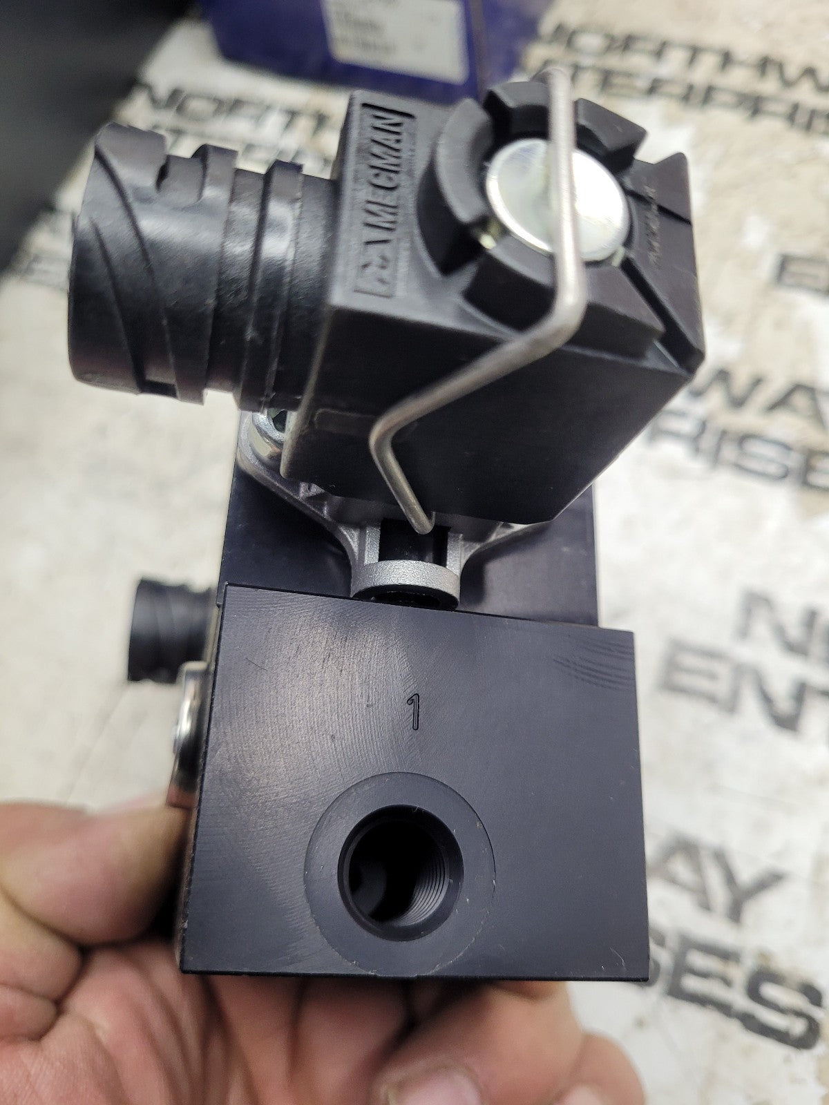 NEW Volvo 11115488 VOE11115488 Solenoid for VOLVO A25D, A25E, A25F, A25F/G, A30