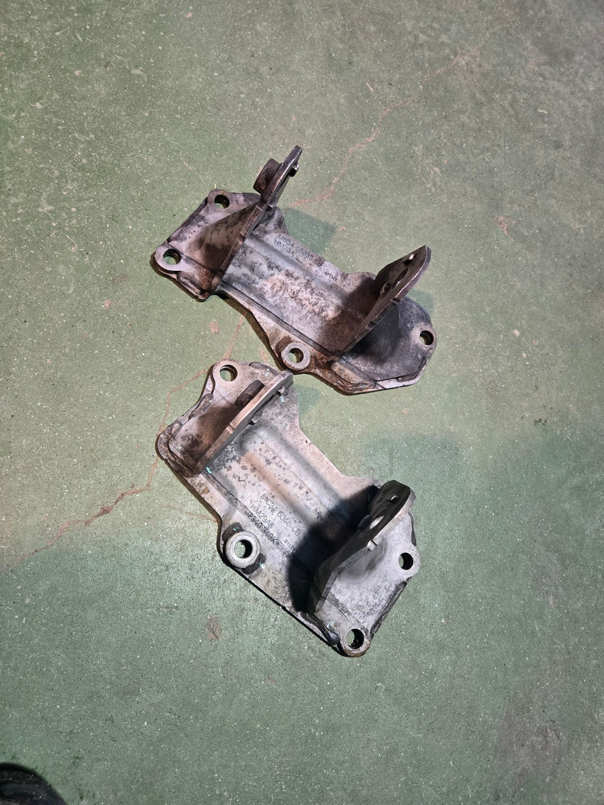 2020 FORD 6.7L POWERSTROKE PAIR OF ENGINE MOUNTS MC34-6046-DB MC34-6B033-DB