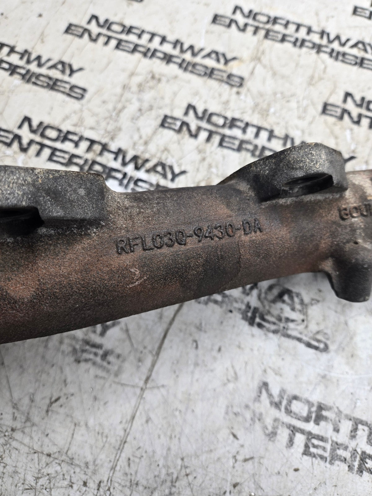 Ford 6.7L Passenger Side Exhaust Manifold RH BC3Q-9430-DA LC3Q-9430-DA