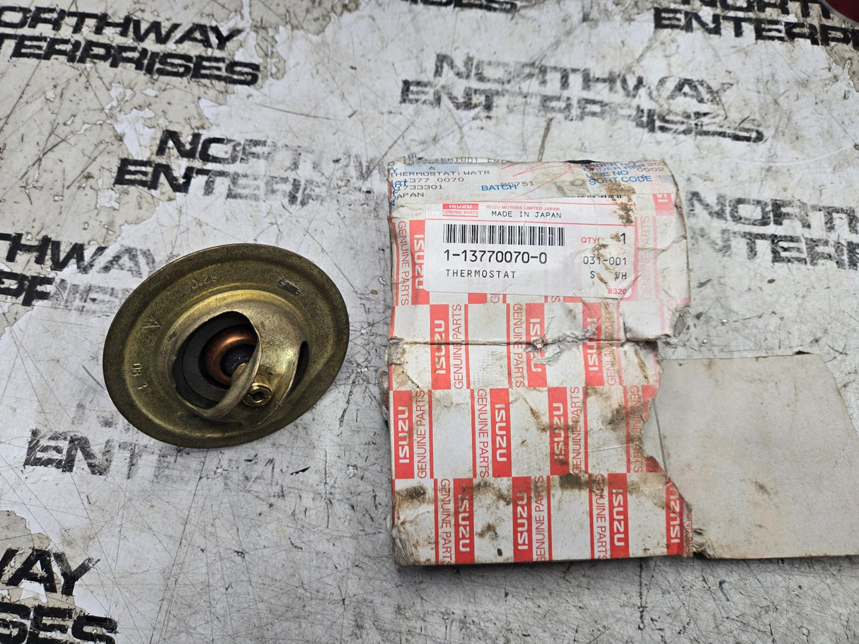 ISUZU 1-13770070-0 THERMOSTAT 1137700700 For Isuzu 6BD1 6BB1 6BG1
