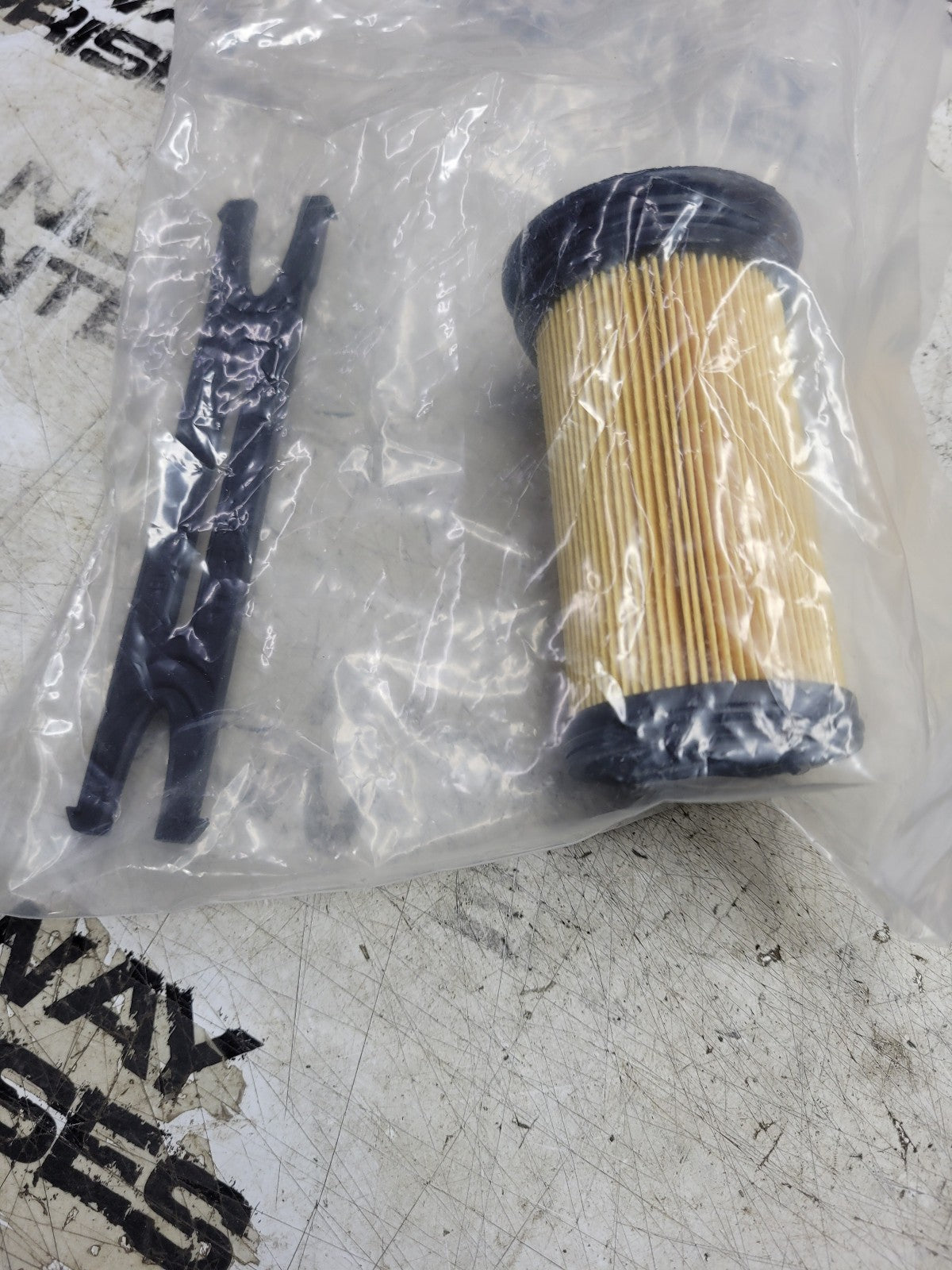 AGCO PART NUMBER 72652760 FILTER