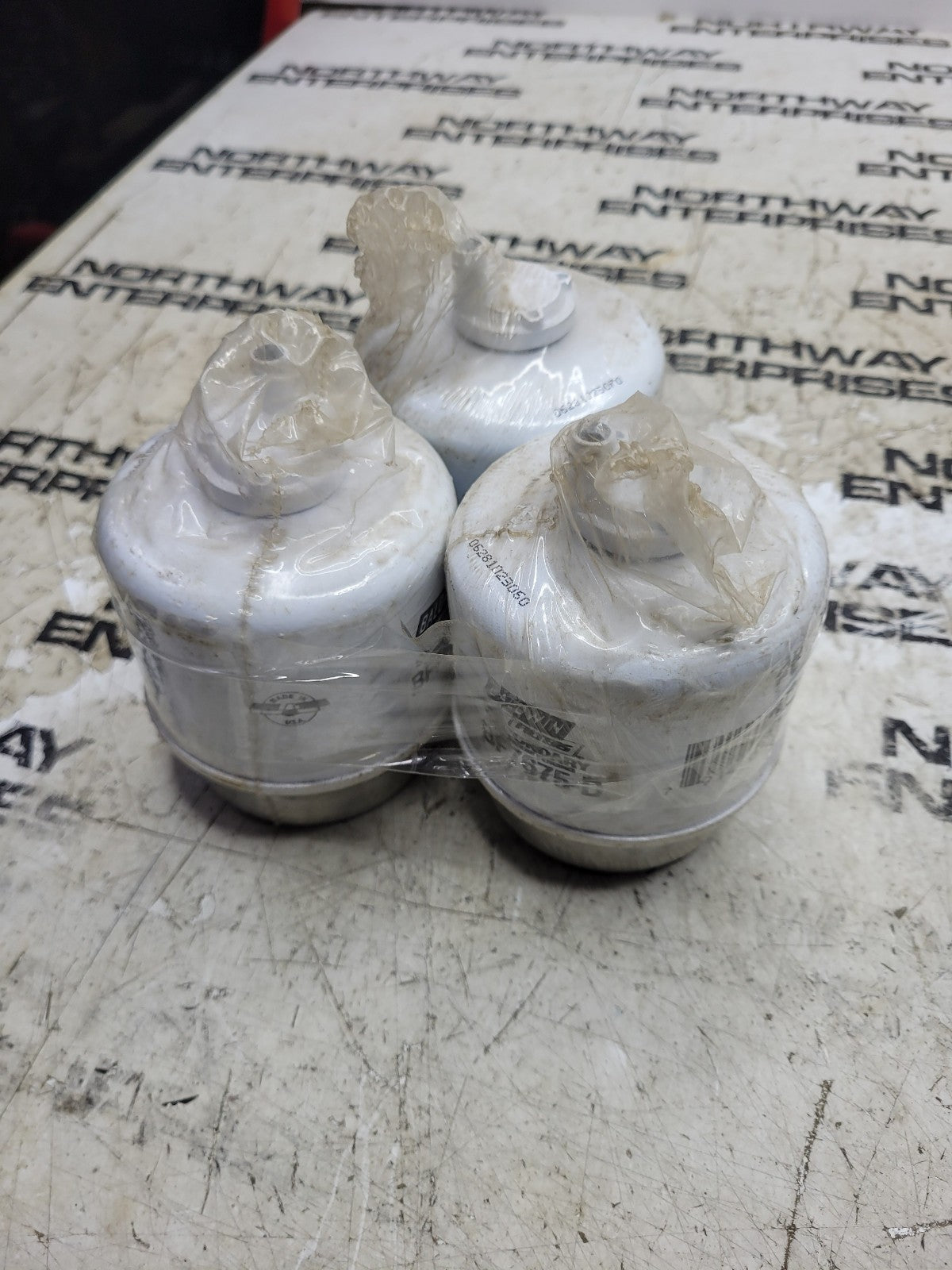 LOT OF 3 FILTERS - BF7675-D BALDWIN FUEL FILTER