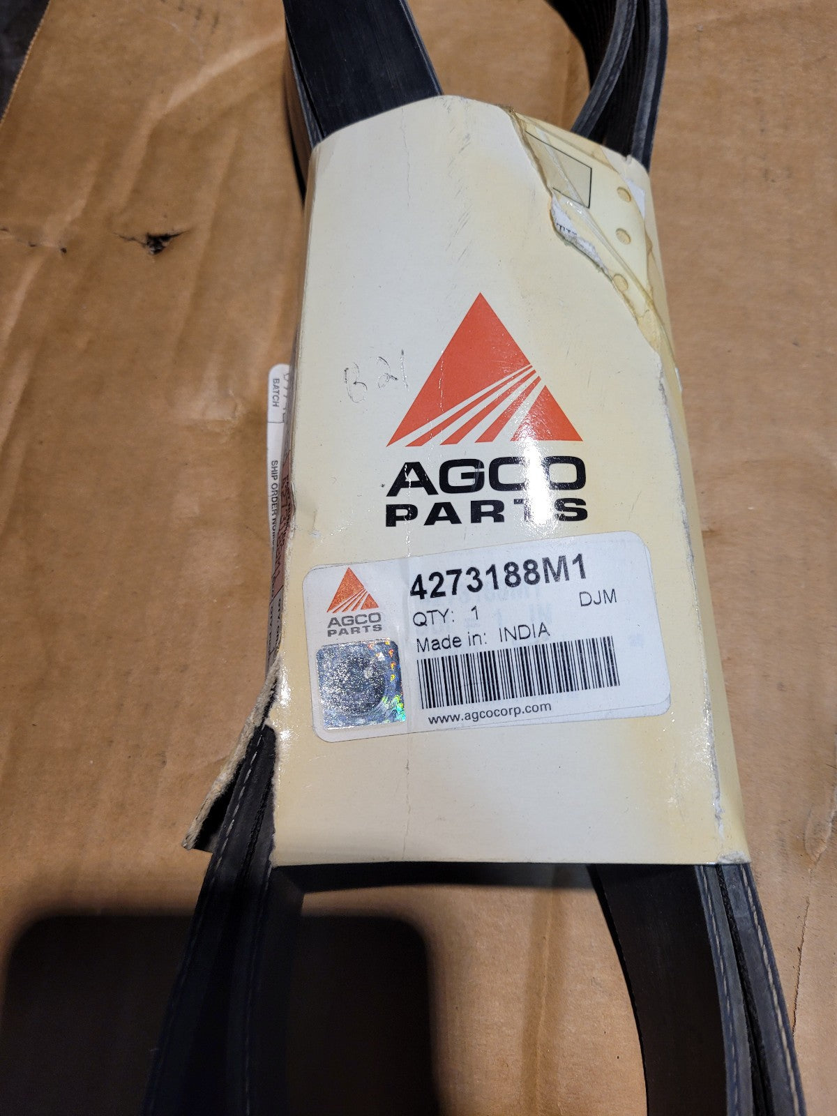 4273188M1 Belt 8PK 1748 mm AGCO