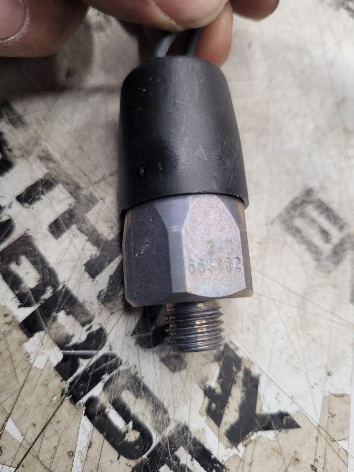 NEW AGCO 72453413 PRESSURE SWITCH