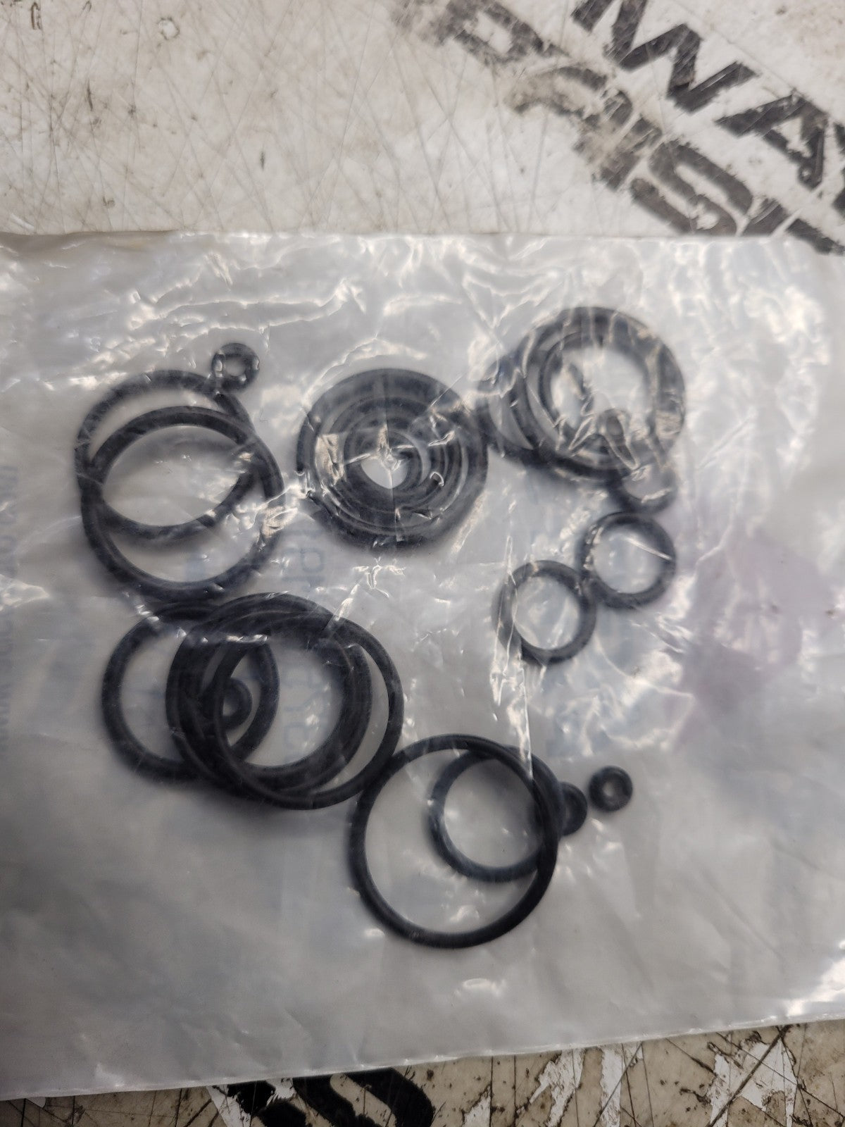 NEW AGCO 837515M91 Seal Kit