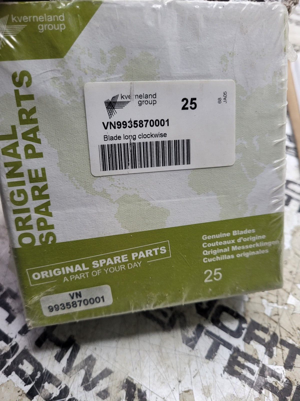 1 BOX OF 25PC - VN9935870001 Mower blade 25x right fits Vicon (Kverneland)