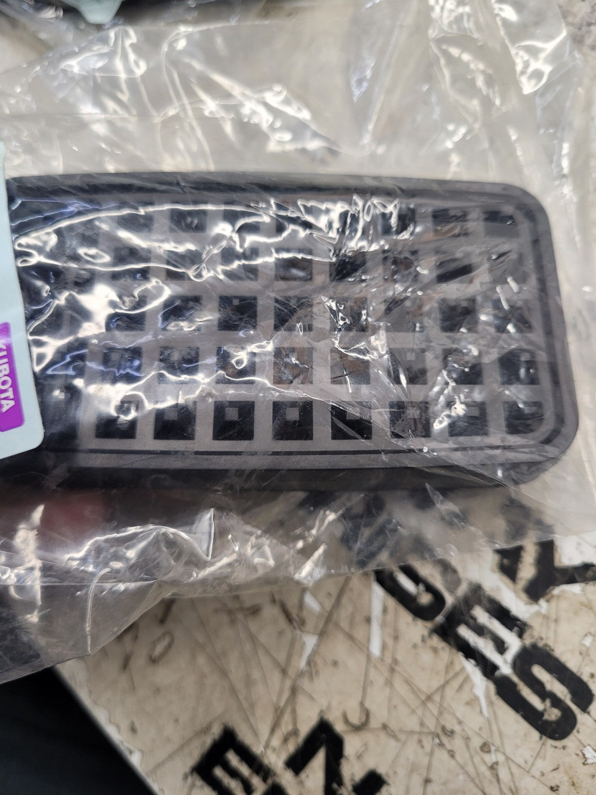New T2050-44120 Genuine Kubota Pedal Cover
