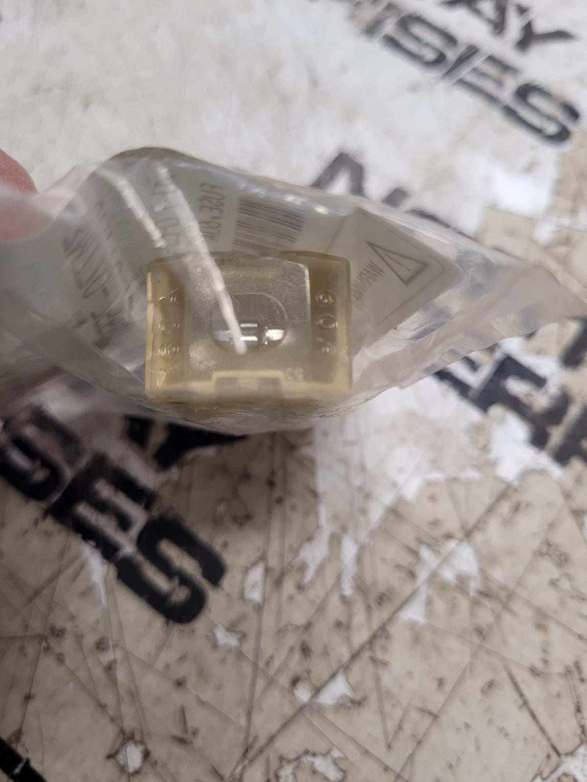 3M770-75550 Genuine Kubota Fuse 60a