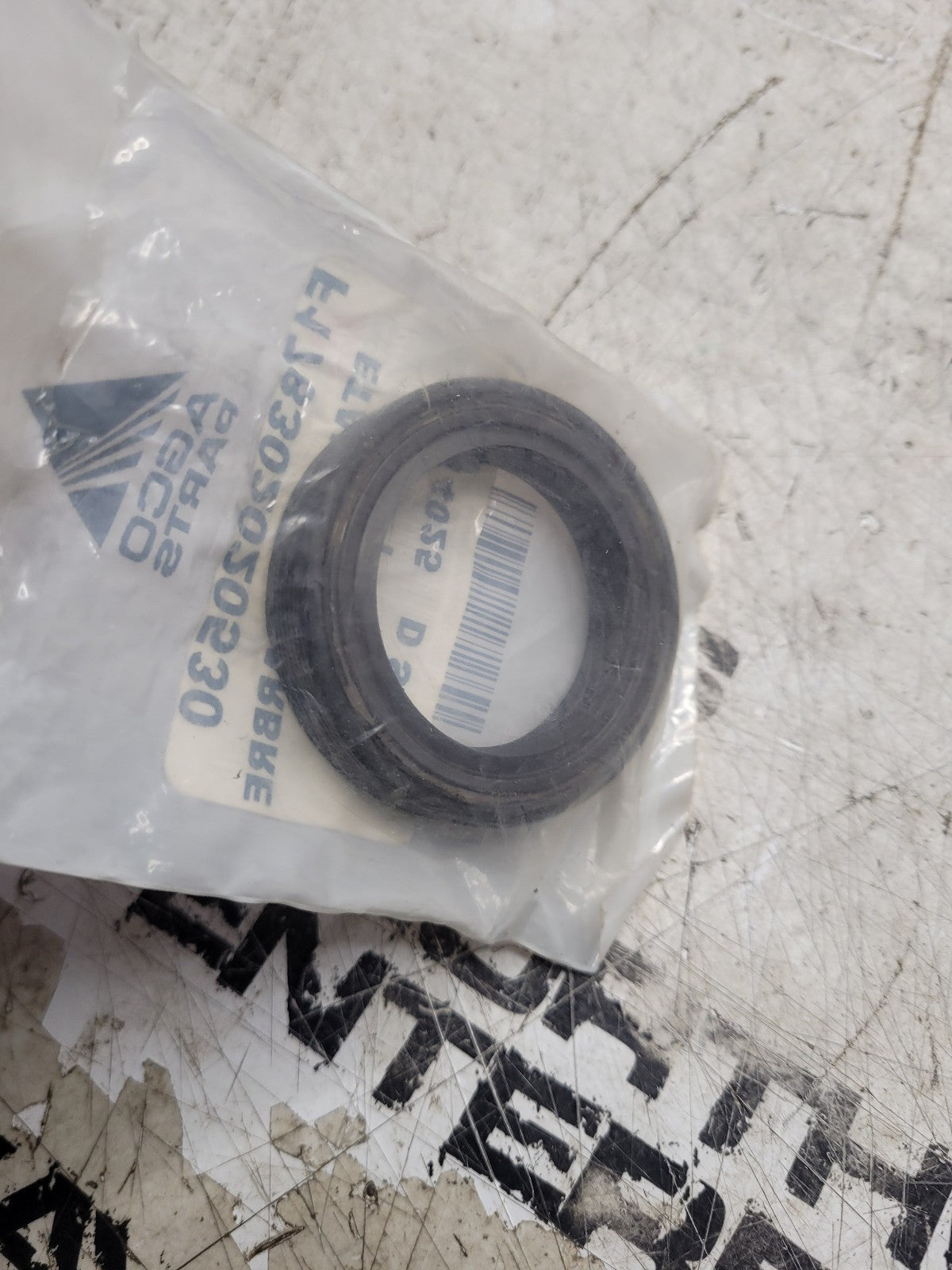 72473108 NEW AGCO SEAL SHAFT SEAL