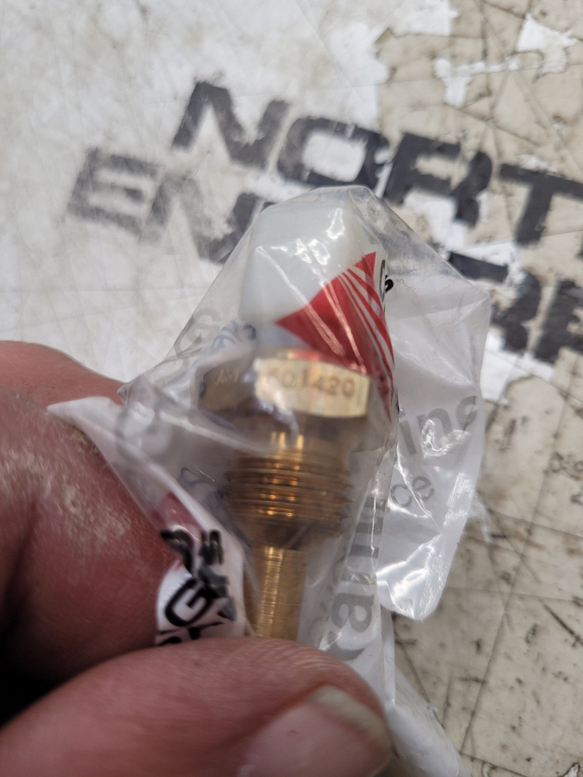 3618249M3 AGCO Inductive Sensor MASSEY FERGUSON Challenger