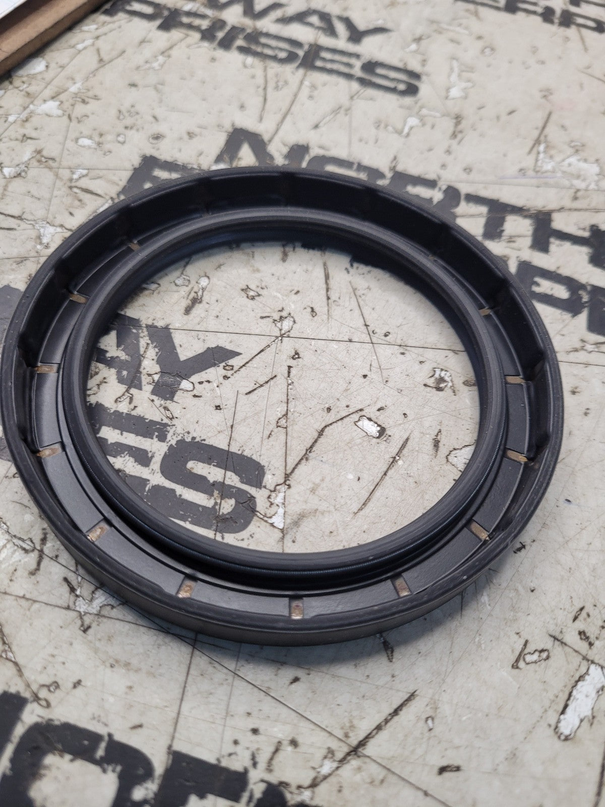 5112290 Genuine CNH Seal