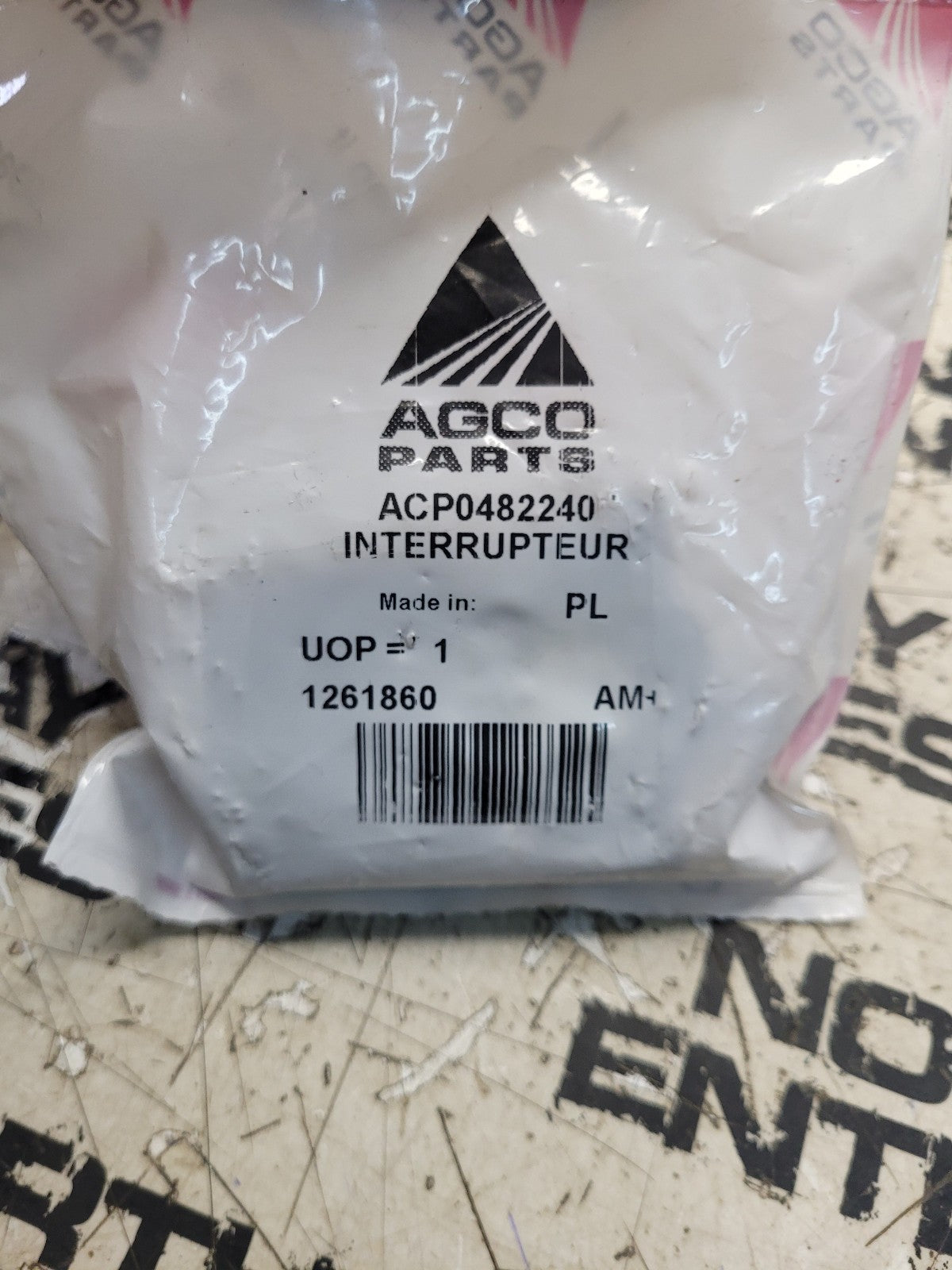 ACP0482240 New Genuine AGCO Toggle Switch
