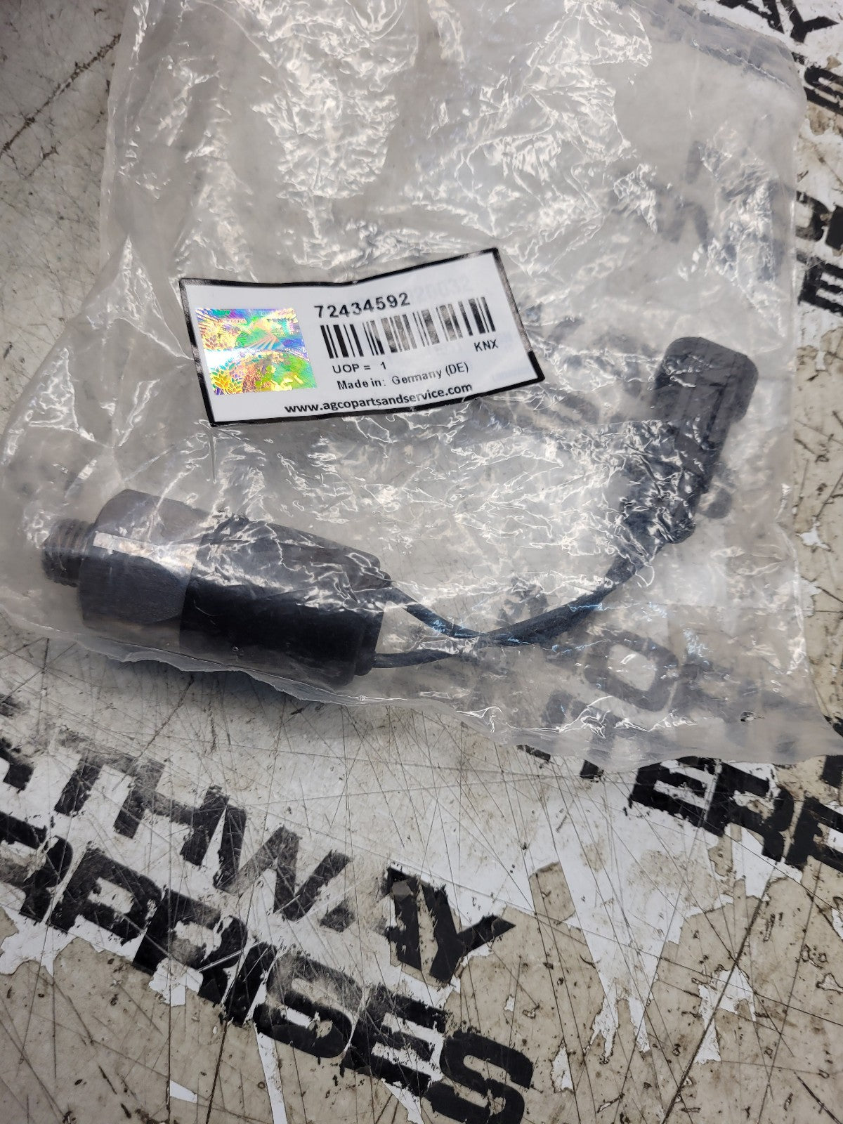 72434592 New Genuine AGCO Pressure Switch