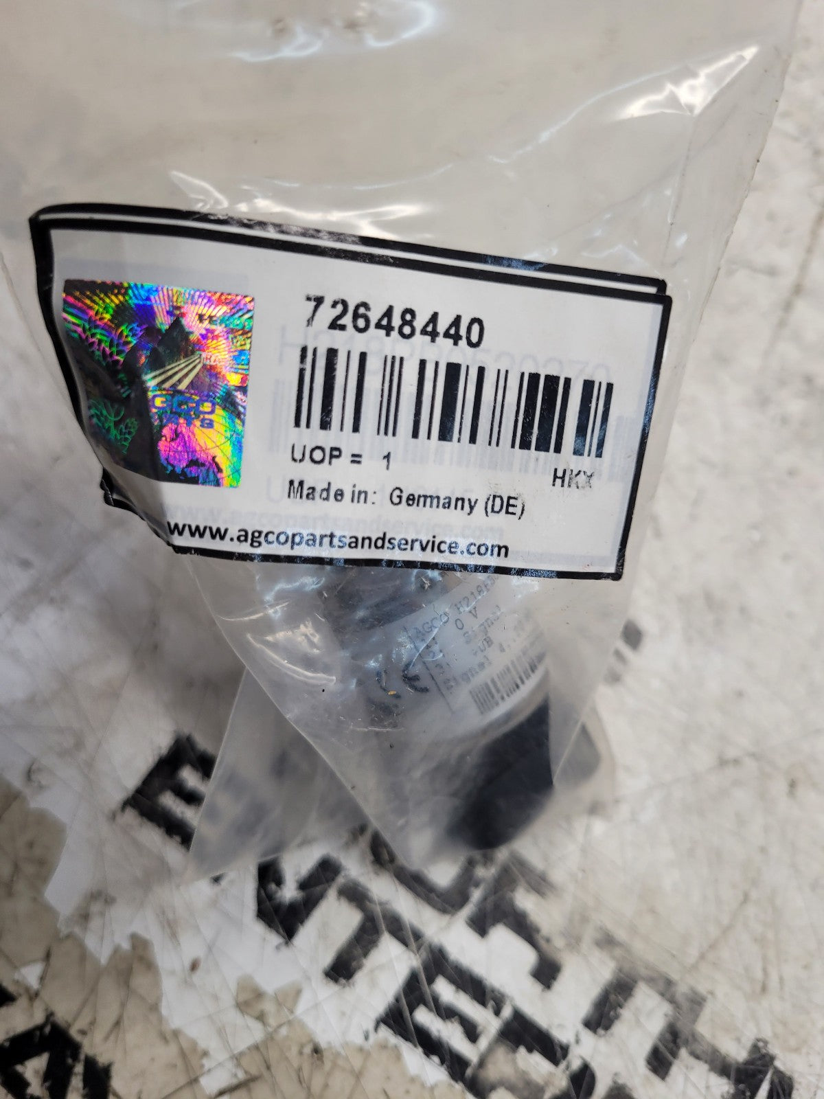72648440 New Genuine AGCO Pressure Sensor
