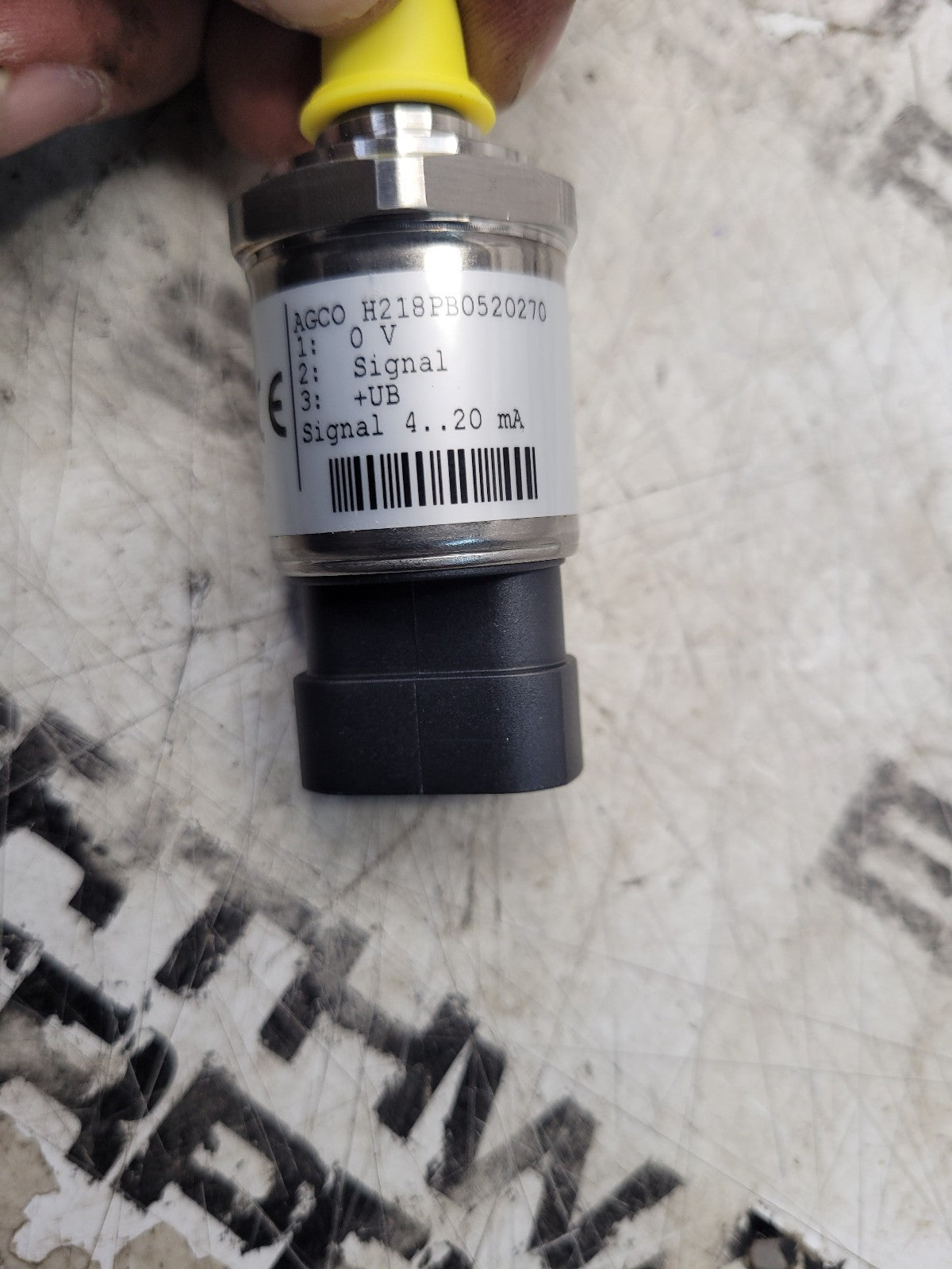 72648440 New Genuine AGCO Pressure Sensor