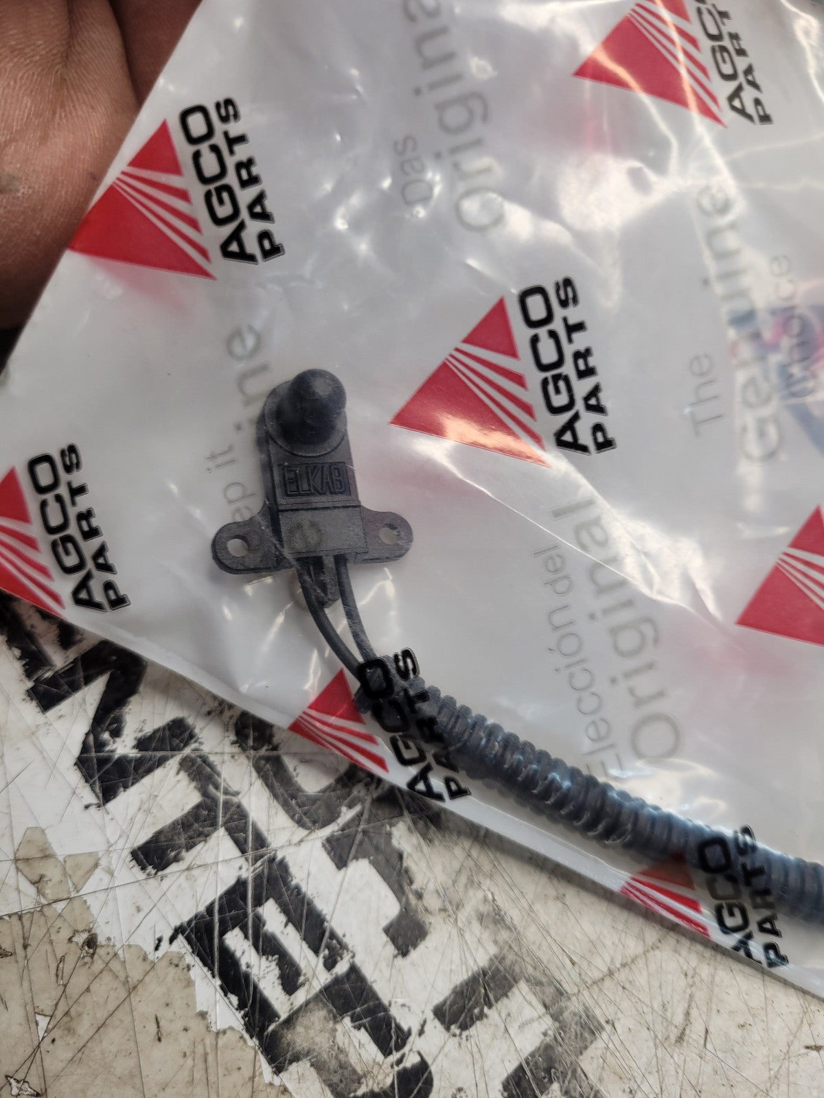 New 72453378 AGCO Temperature Sensor