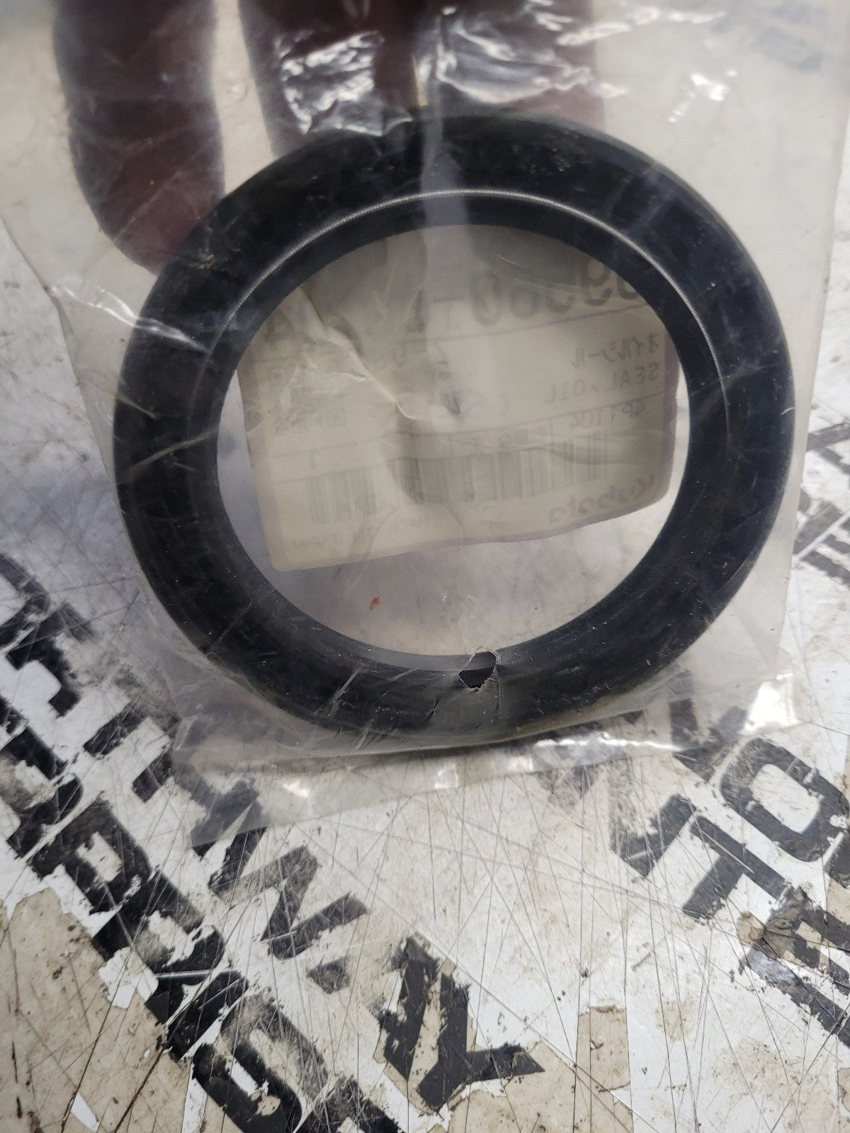 NEW KUBOTA 09560-00004 SEAL 0956000004 OIL SEAL