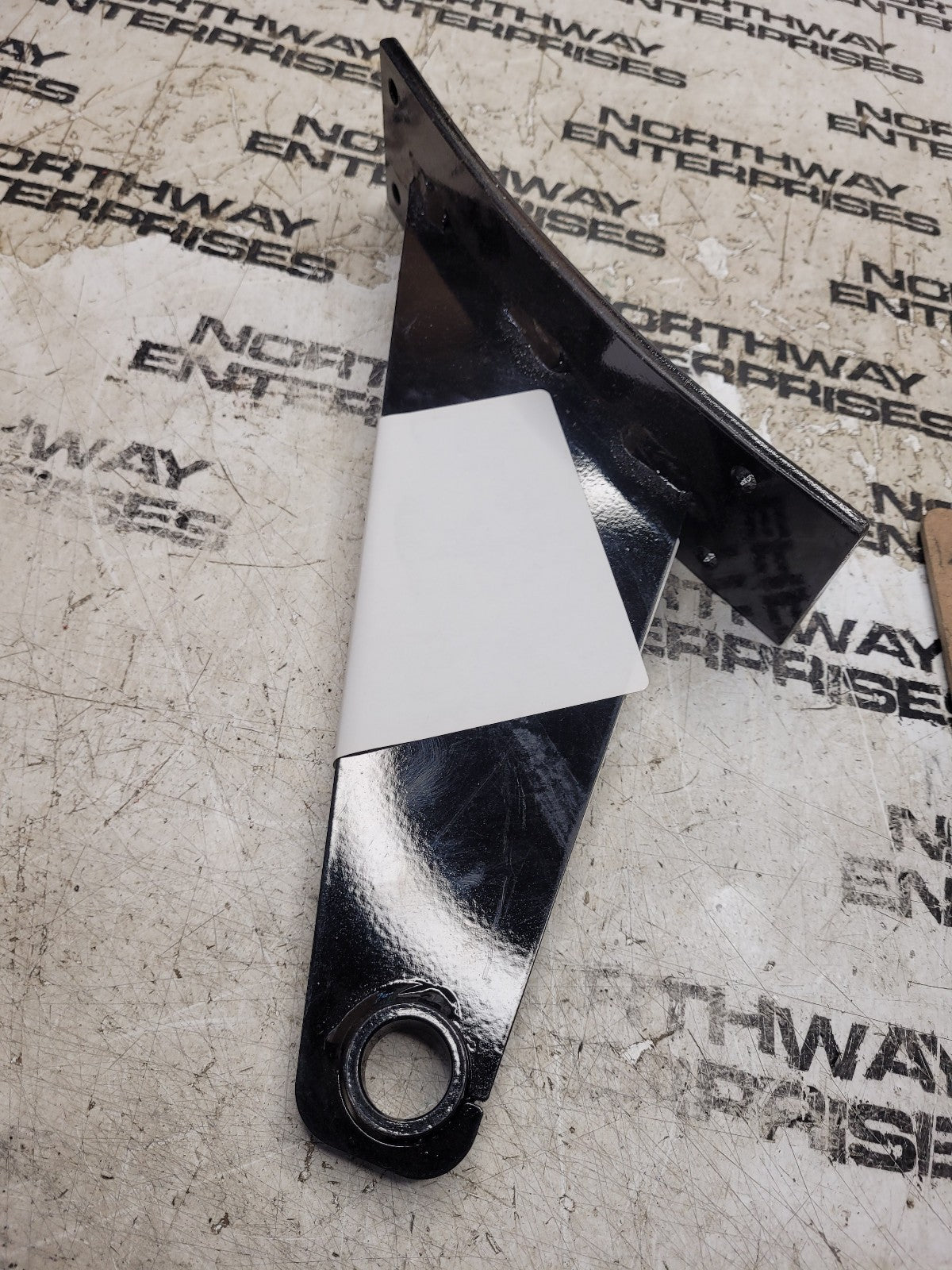 New Kubota 77700-03098 Deflector Bracket