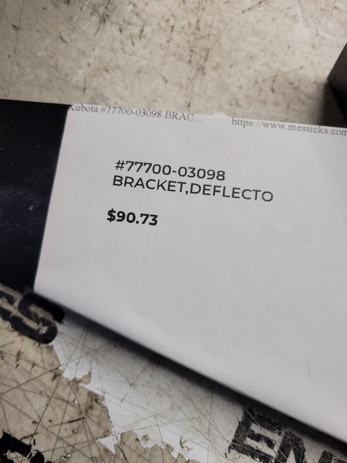 New Kubota 77700-03098 Deflector Bracket