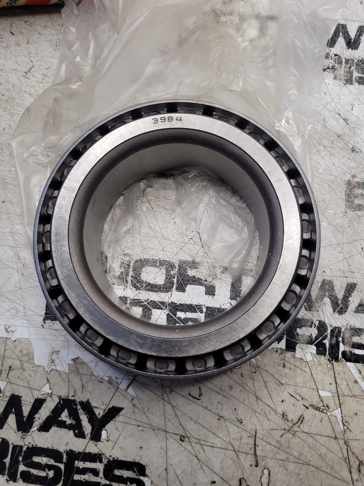 WESTWARD 3984 Tapered Roller Bearing