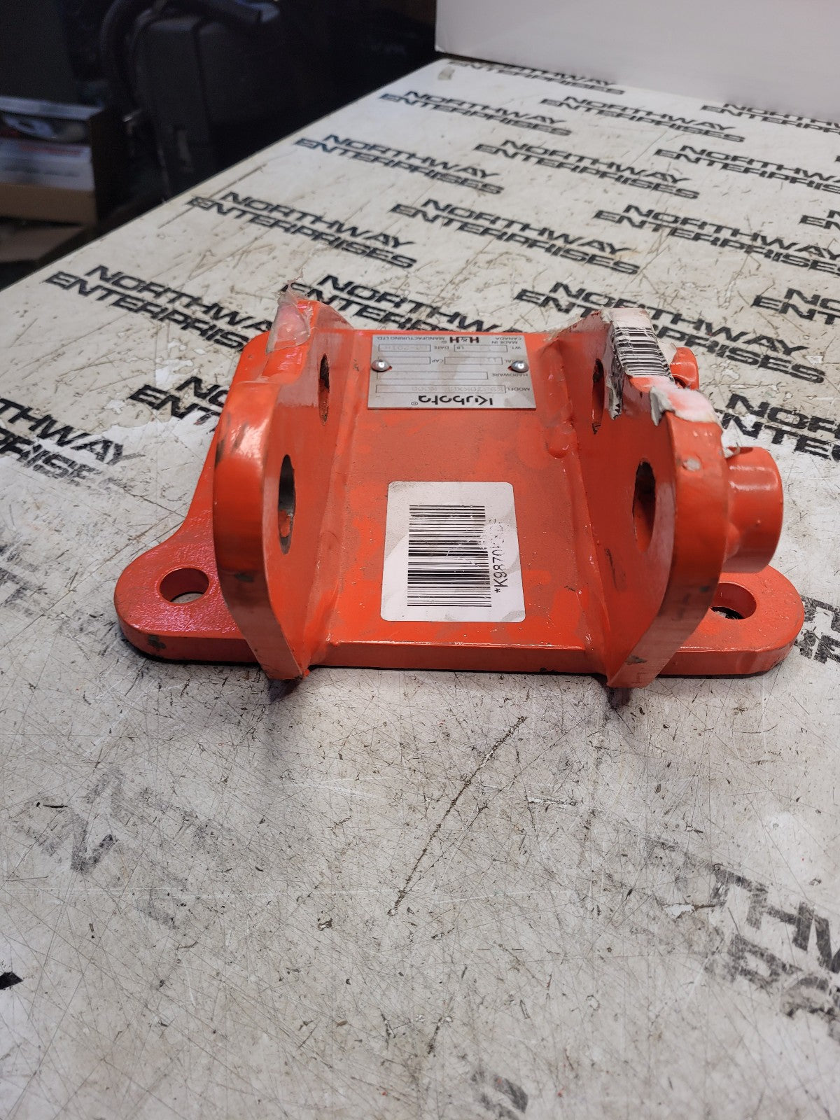 K9870KXBF-K008 K9870KXBF KUBOTA TOP MOUNT BRACKET FOR K008 EXCAVATOR
