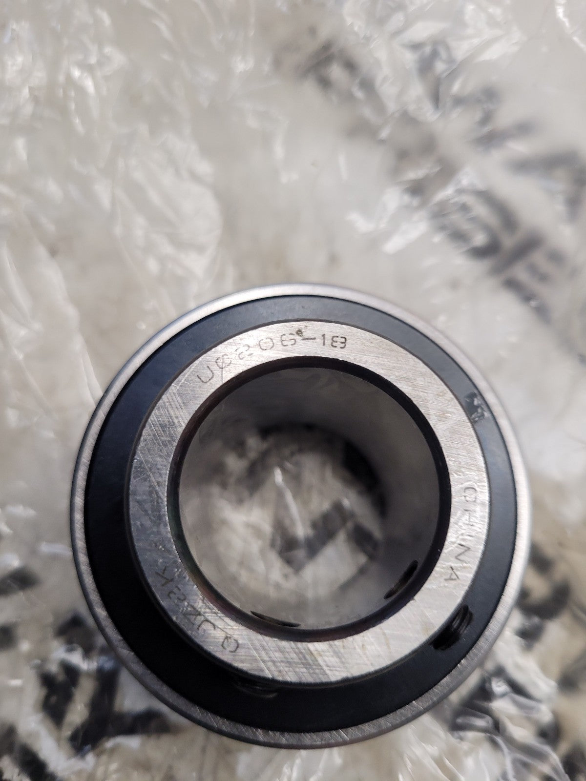 UC206-18 Wide Inner Ring Insert Bearing W/ Set Screw Locking 1-1/8"