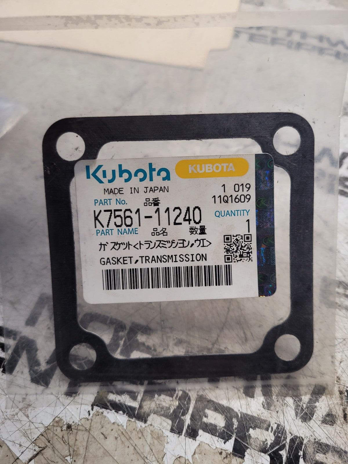 New OEM Kubota Gasket K7561-11240