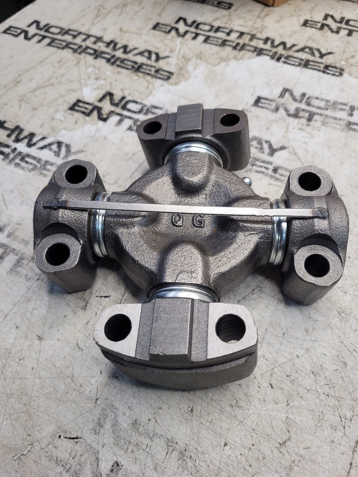 NEW 5-6106XR 14619-010 UJOINT CROSS BEARING KIT