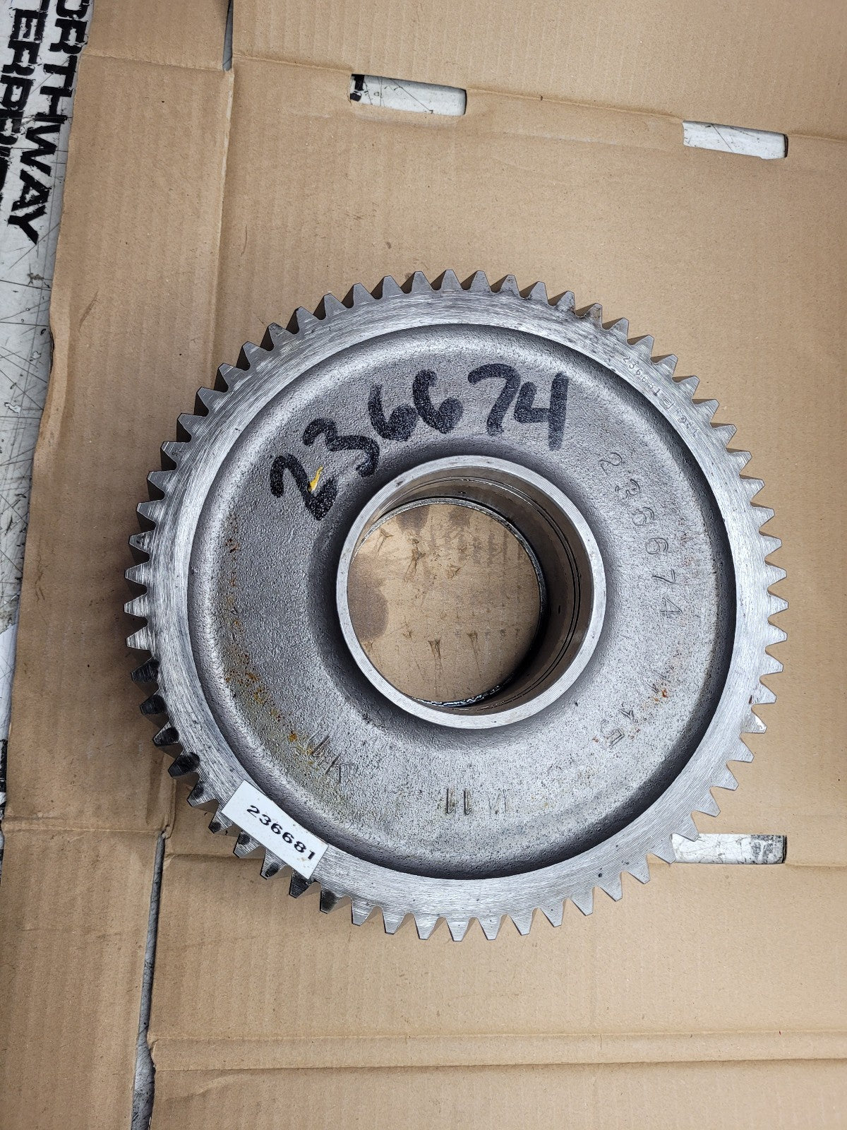 NEW CLARK 236674 GEAR 236681