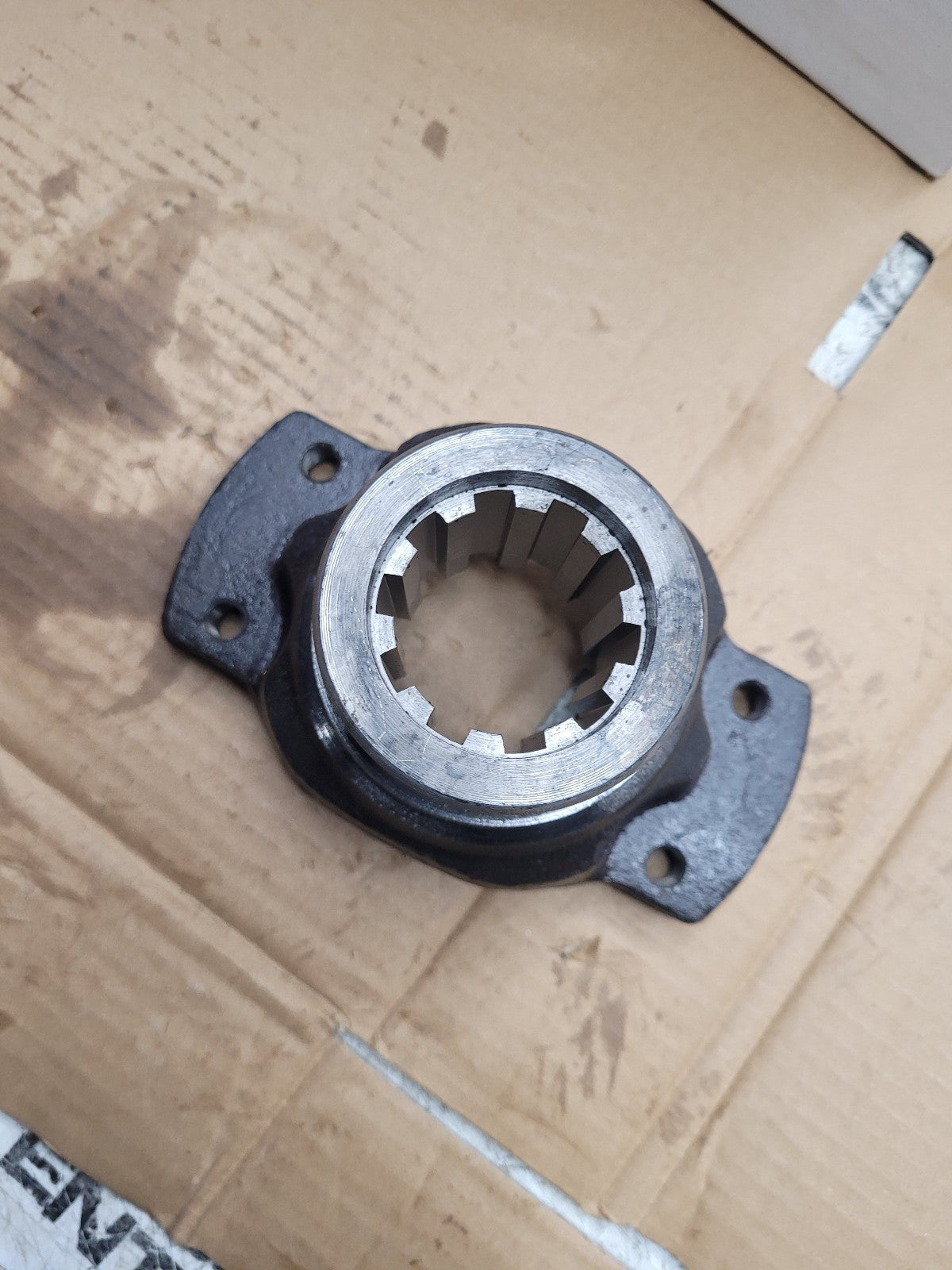 NEW YOKE 1919402 10 SPLINE