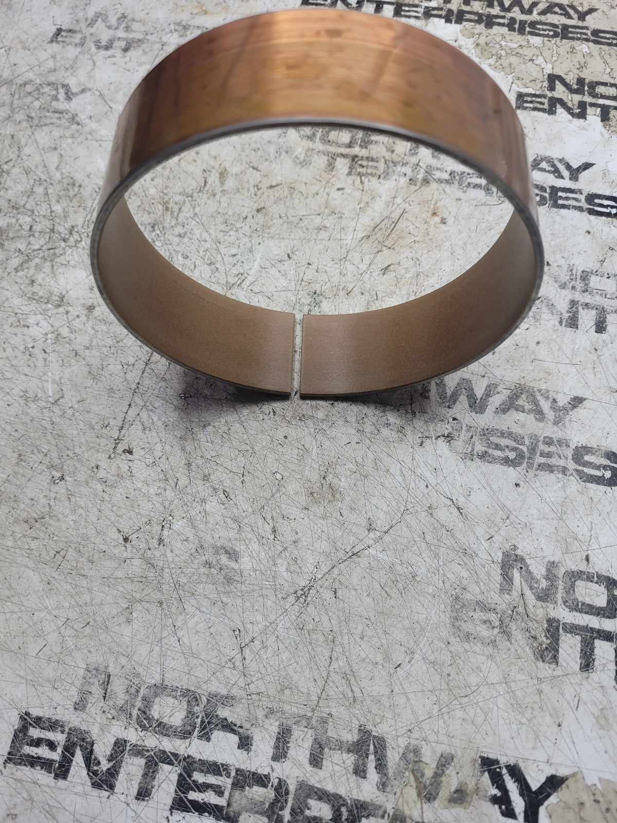 NEW HITACHI 0352704 Cylinder Wear Ring Fits Hitachi EX400-ZX520