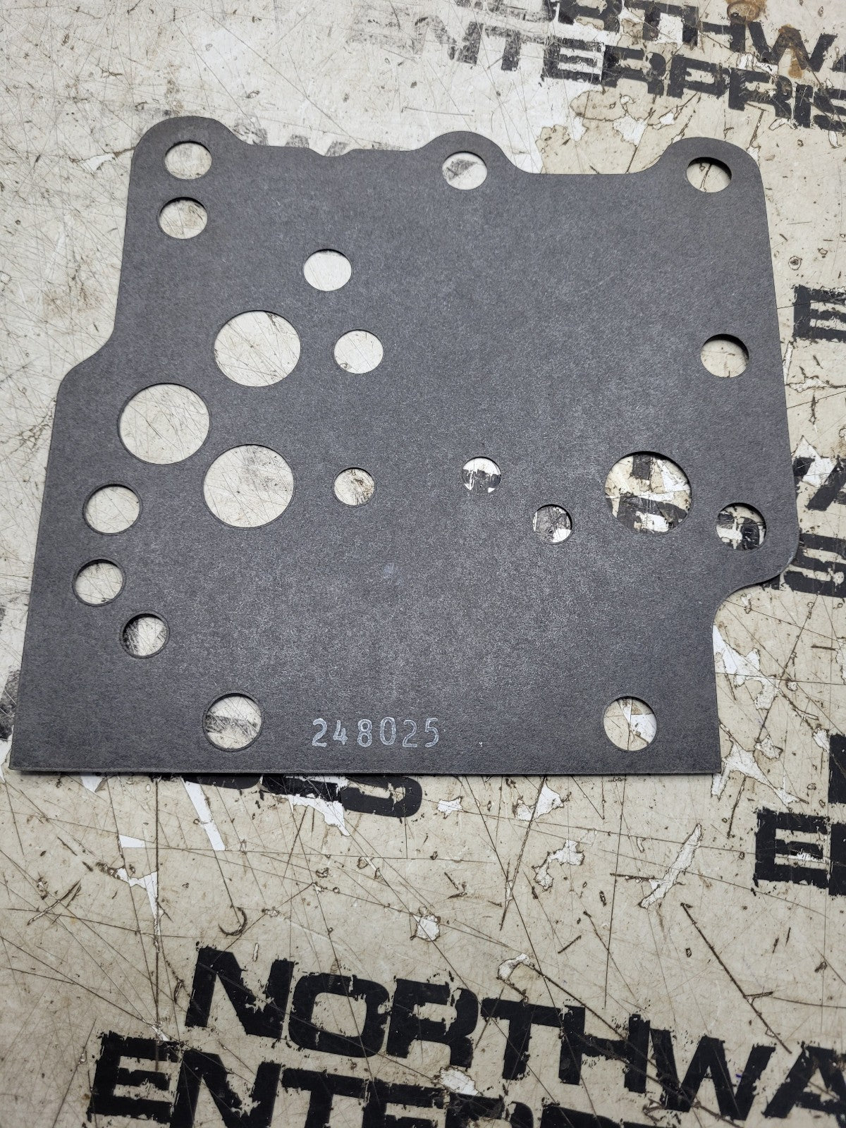 New Gasket OEM Dana Clark Part Number 248025 Paper Style