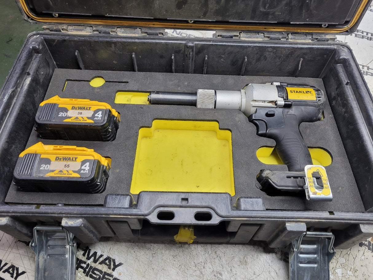 PB2500N STANLEY NeoBolt® PB2500N Cordless Lockbolt Tool