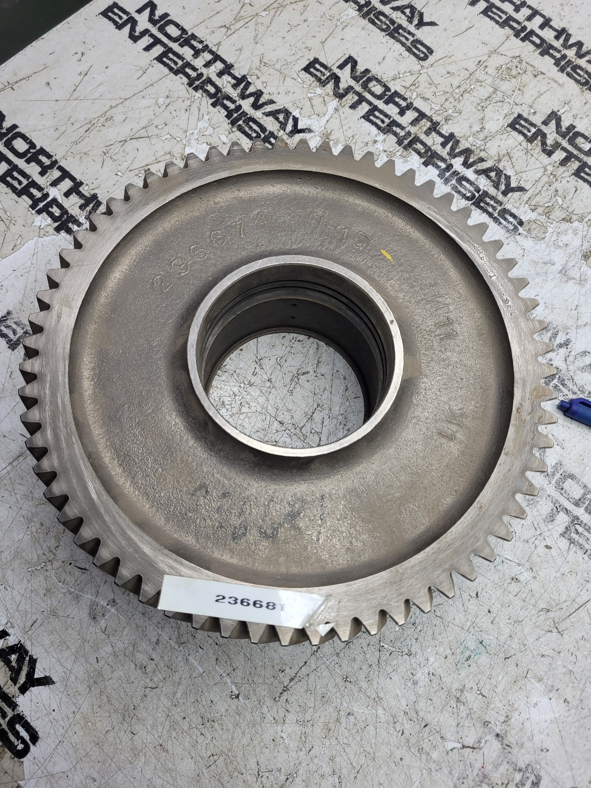 NEW 236681 GEAR HUB CLARK