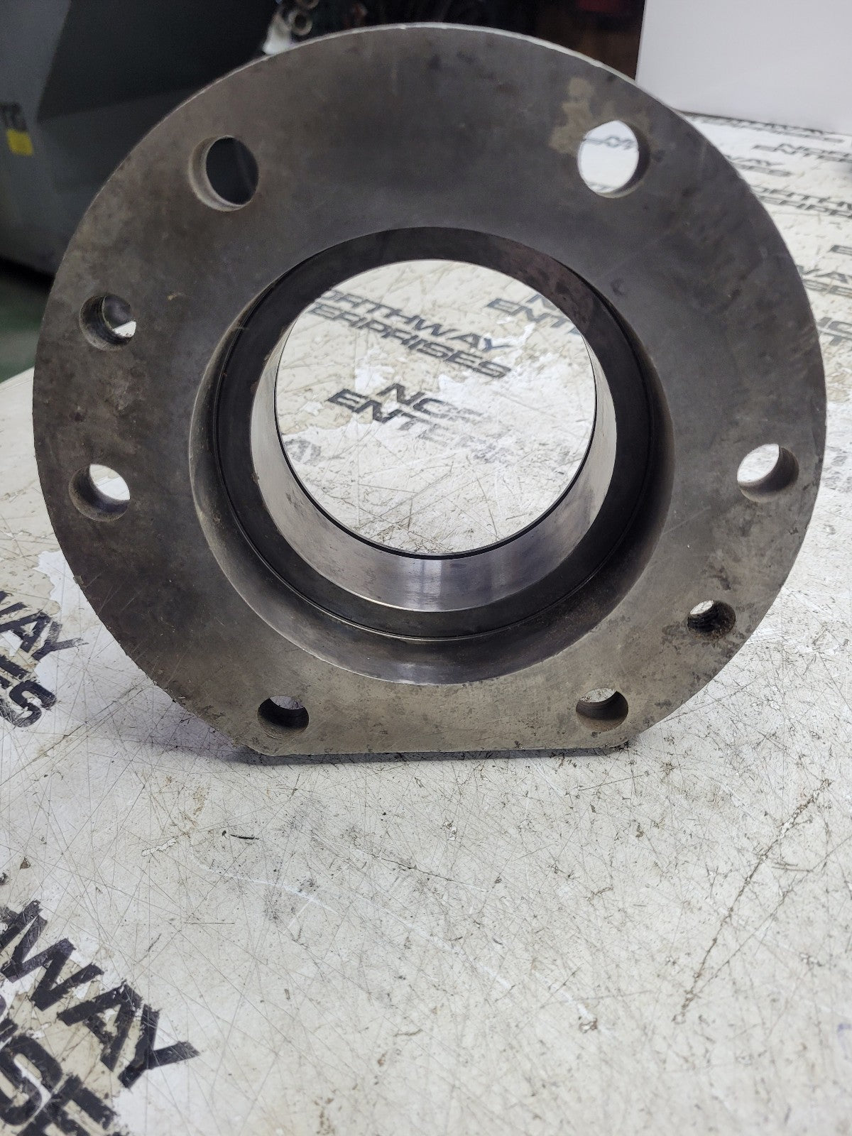 NEW 231270 HUB ADAPTER BEARING RETAINER