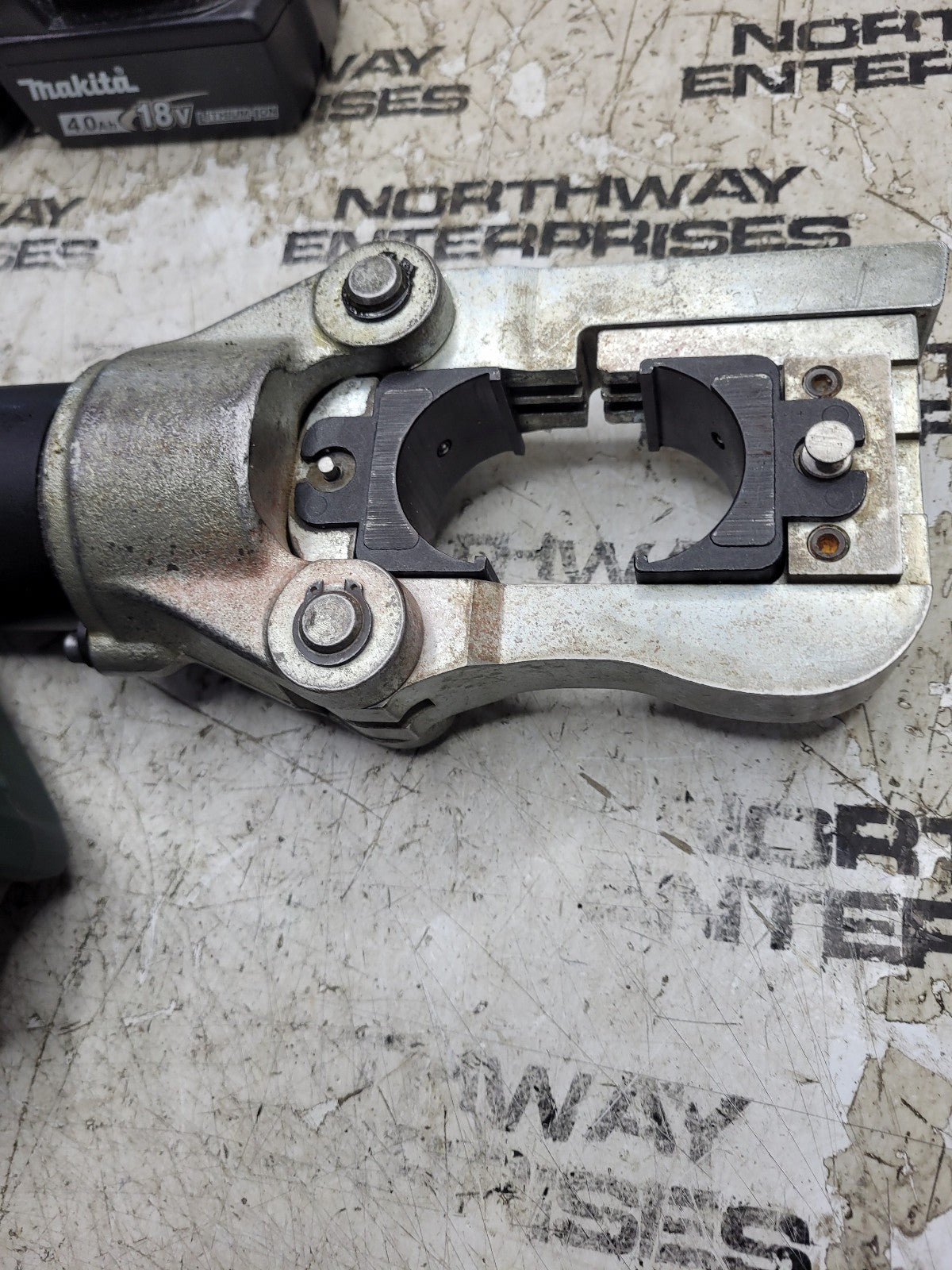 Used E12CCXLX GATOR 12 TON 40MM 8AWG-750 GREENLEE UA12ID CRIMPING TOOL