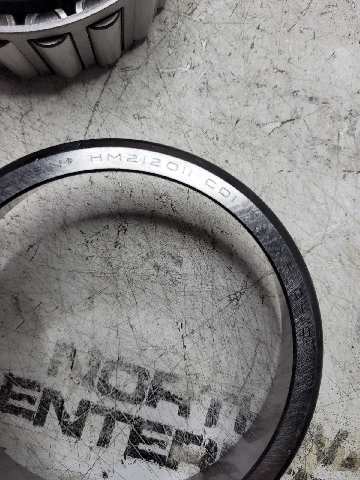 NEW TIMKEN HM212047-20024 BEARING AND RACE ASSEMBLY HM212011-20024