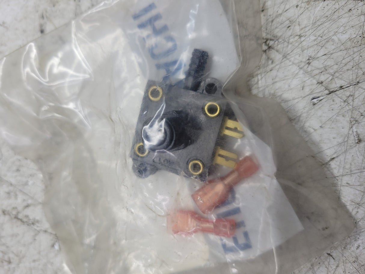 NEW EUCLID E12587176 SWITCH HITACHI 12587176
