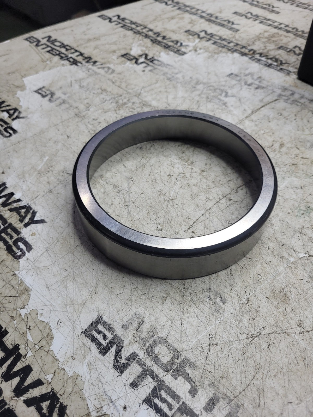 NEW E181281 181281 EUCLID HITACHI BEARING CUP