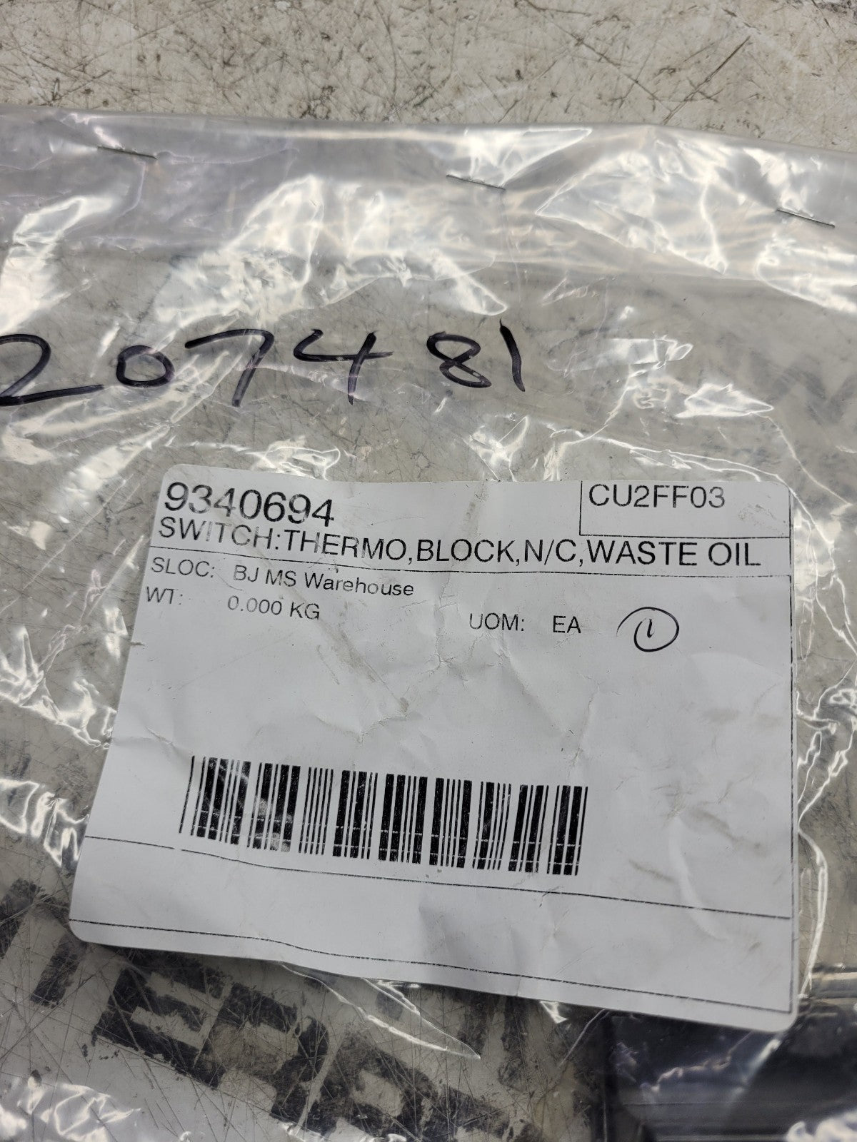 NEW 207481 SWITCH 59T WASTE OIL TEMPERATURE SWITCH 300456 L170F