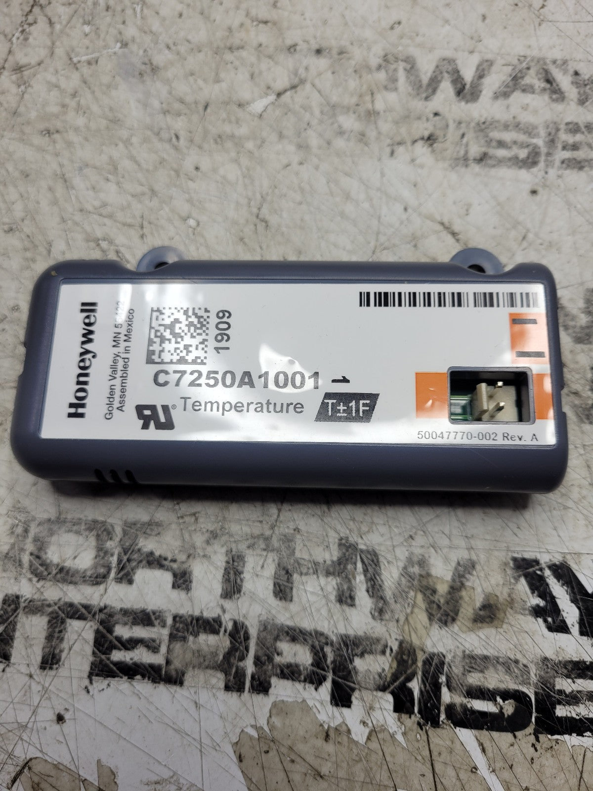 NEW HONEYWELL C7250A1001 C7250A-1001 Temperature Sensor for Mixed or Di